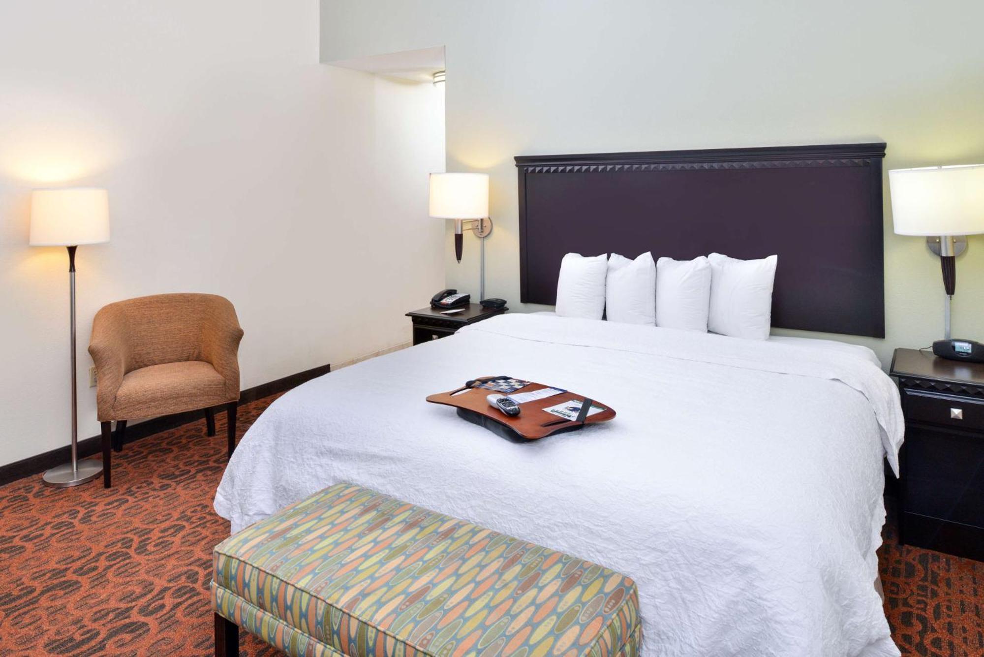 Hampton 3*